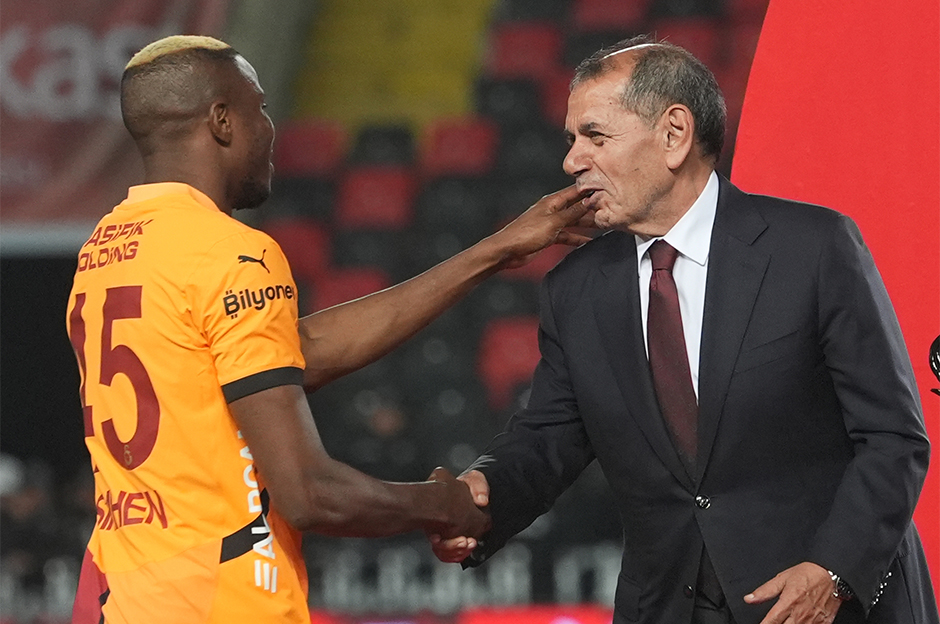 "Patron çıldırdı: Osimhen'e görülmemiş teklif" | Sporun manşetleri