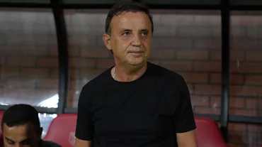 Suat Kaya maç sonrası ayrılığı açıkladı