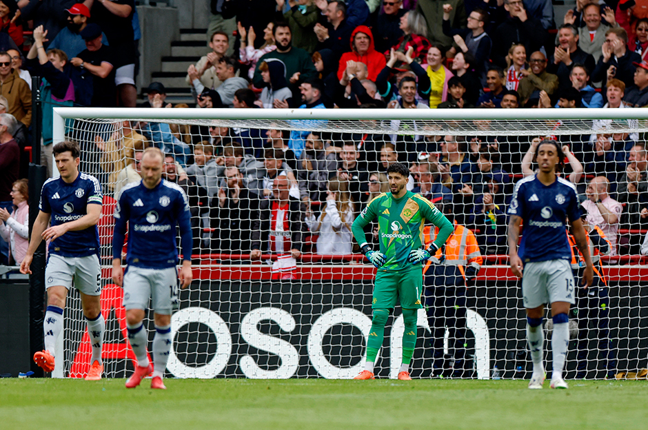 Altay Bayındır'ın ilk 11 başladığı maçta 7 gol