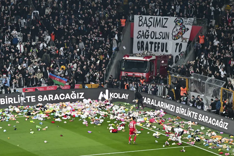 "Kimseye söylemeden, gizlice futbolu bırakmış gibi" - Spor yazarları Beşiktaş için ne dedi? - 6