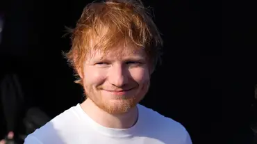 Ed Sheeran çocukluk takımının hissedarı oldu