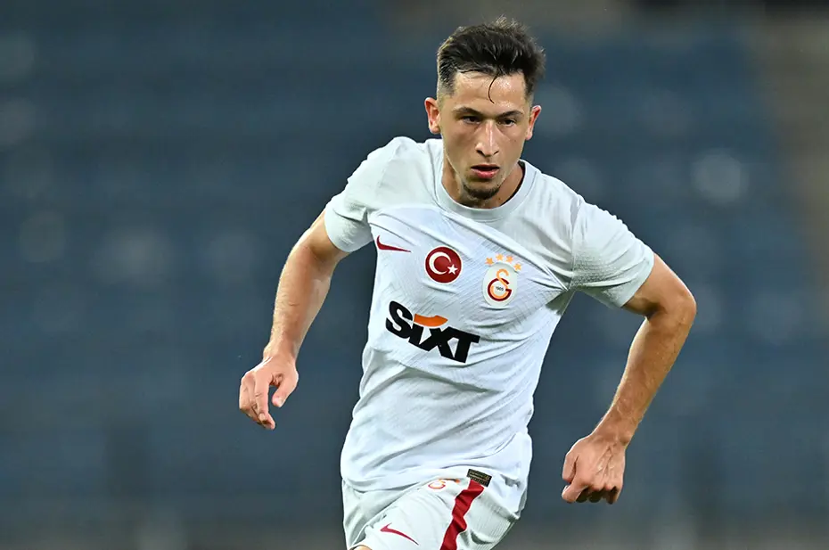 Galatasaray'da dev operasyon: 10 yabancı yolcu - 10 Galatasaray'da dev operasyon: 10 yabancı yolcu - 10