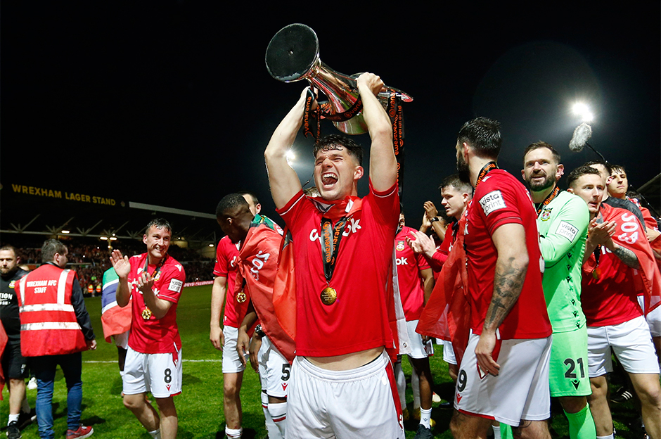 Wrexham 15 yıl sonra profesyonel ligde