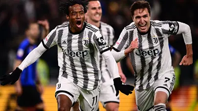 Juventus'tan ayrılan Cuadrado, ezeli rakibe imza attı
