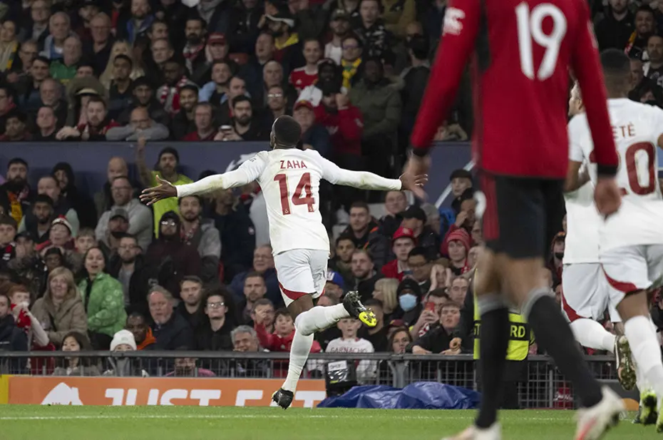 İngilizler, Manchester'ı topa tuttu: "30 yıl sonra United cehennemi buldu" - 3