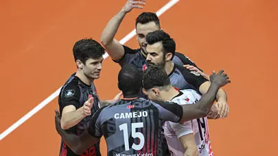 Ziraat Bankkart, CEV Şampiyonlar Ligi'nde çeyrek finale yükseldi