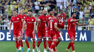 Antalyaspor'da Ömer Toprak ile Güray Vural'dan iyi haber