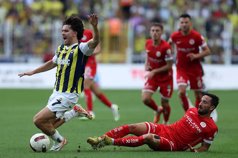 "İsmail Kartal'ı bir kez daha uyarıyorum" | Spor yazarları Fenerbahçe-Antalyaspor maçı için ne dedi? - 4