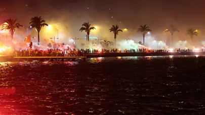 İzmir'de Göztepe yangını! 98. yıla coşkulu kutlama