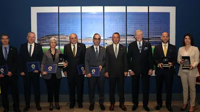 Şekip Mosturoğlu mazbatasını aldı