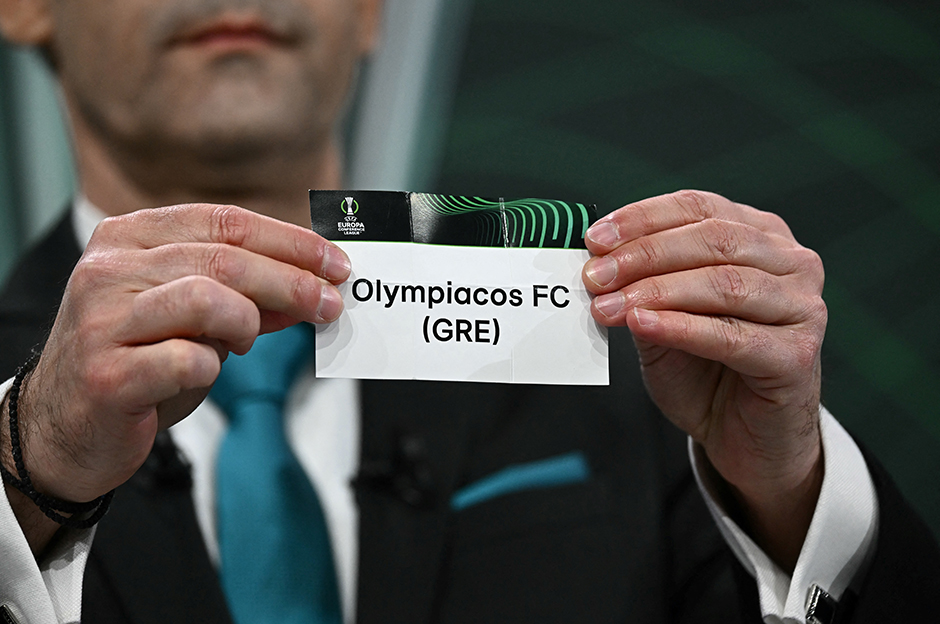 Fenerbahçe'nin rakibi Olympiakos'un lig maçı ertelendi