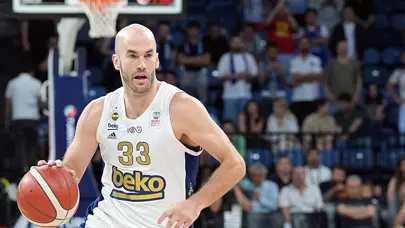 Fenerbahçeli yıldız şampiyonluğun ardından ayrılığı duyurdu