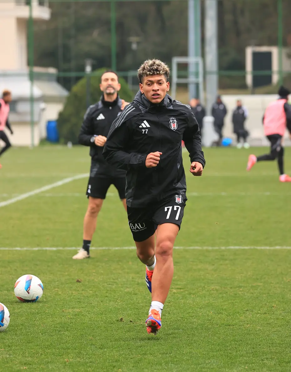 Beşiktaş'ta yeni transferlerin neden forma giymediği ortaya çıktı - 6