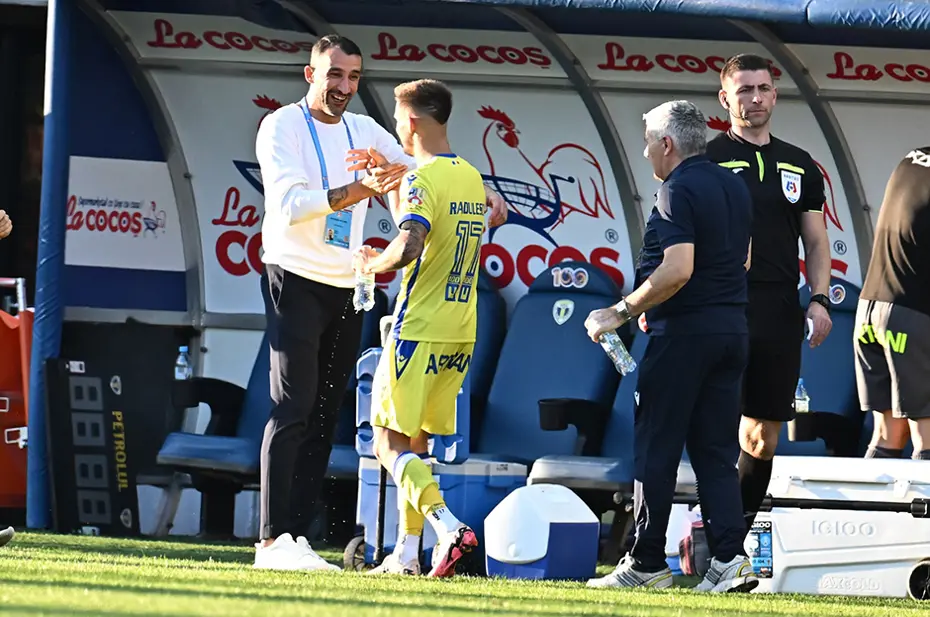 Mehmet Topal'dan "Küme düşecek" denilen takımla Avrupa'da mucize: Teklif yağıyor - 4 Mehmet Topal'dan "Küme düşecek" denilen takımla Avrupa'da mucize: Teklif yağıyor - 4