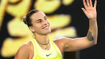 Sabalenka ve Zverev rahat turladı