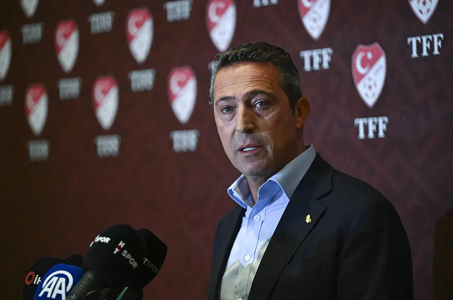 Ali Koç'un kararı kesin: Fenerbahçe'de acil durum toplantısı - 5 Ali Koç'un kararı kesin: Fenerbahçe'de acil durum toplantısı - 5