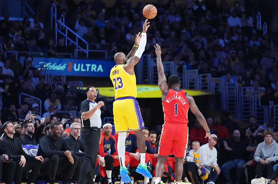 LeBron James'ten tarihi başarı: NBA'de yepyeni bir sayfa açtı - 4 LeBron James'ten tarihi başarı: NBA'de yepyeni bir sayfa açtı - 4