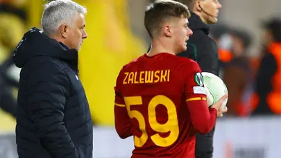 Zalewski'nin kariyerinde Mourinho detayı