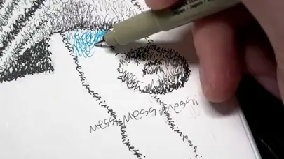 İZLE | Messi yazarak Messi'yi çizdi