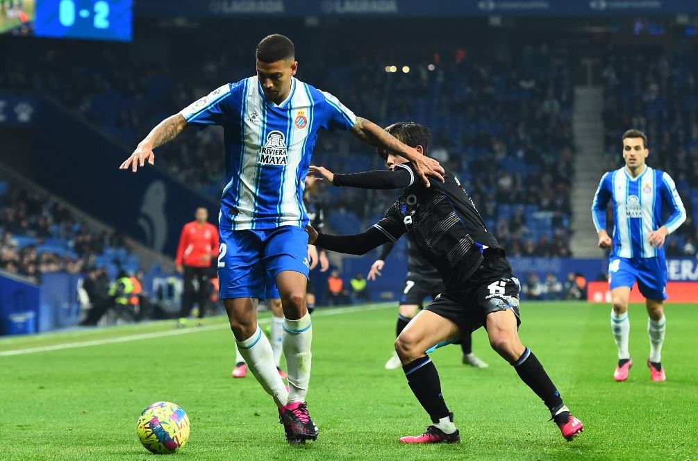 Vinicius Souza kimdir, kaç yaşında ve hangi takımlarda oynadı? Fenerbahçe’nin gündeminde