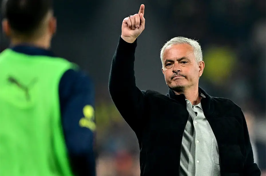 Dünya, Fenerbahçe'nin Mourinho'yu kovmasını konuşuyor: "Türkiye'de büyük bomba" - 4