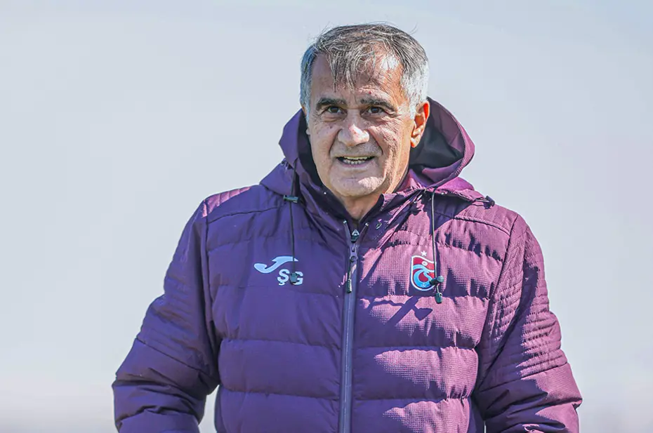 Şenol Güneş Trabzonspor'daki soruna dikkat çekti: "Cevap bulamıyorum" - 4 Şenol Güneş Trabzonspor'daki soruna dikkat çekti: "Cevap bulamıyorum" - 4