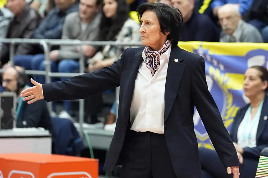 Fenerbahçe önce ayrılığı sonra transferi duyurdu - 4 Fenerbahçe önce ayrılığı sonra transferi duyurdu - 4