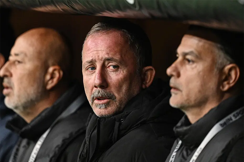 Sergen Yalçın'dan Galatasaray'a: "Sakın almayın, futbol hayatı bitmiş" - 4 Sergen Yalçın'dan Galatasaray'a: "Sakın almayın, futbol hayatı bitmiş" - 4