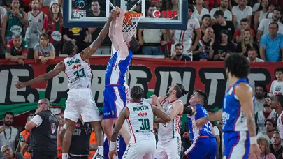 Anadolu Efes, play-off'ta 27. kez finalde