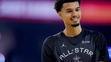 San Antonio Spurs'un yıldızı sezonu kapattı