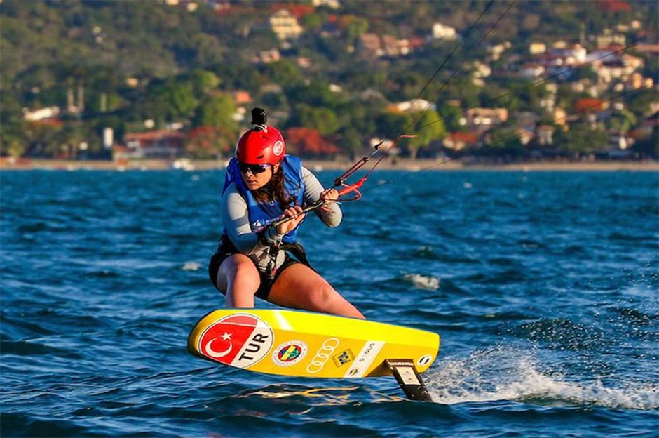 Derin Atakan'dan altın madalya