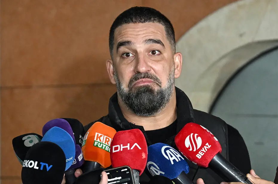 Eyüpspor Başkanı Murat Özkaya'dan Arda Turan için ilk açıklama - 3