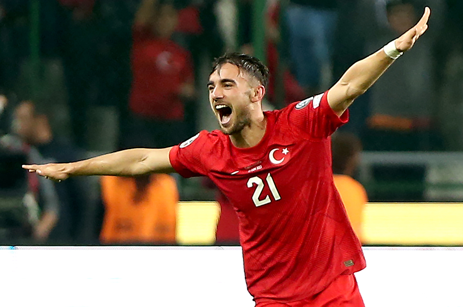 Ödül Yunus Akgün'e gitti