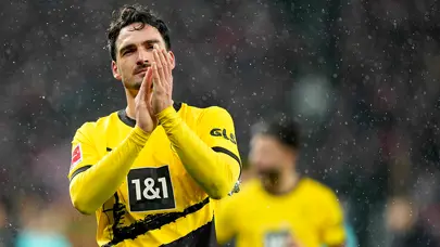 Roma, Hummels'i kadrosuna kattı