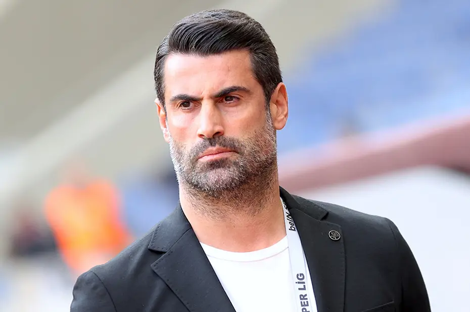 Volkan Demirel derbi sonrası canlı yayında küplere bindi: "Yarın kulüpten gönderirim" - 10