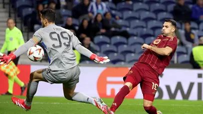 Dragao Stadı'ndaki maça Zeki Çelik damgası