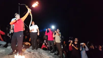 Mete Gazoz, 100. yıl için okunu sönmeyen ateşle attı