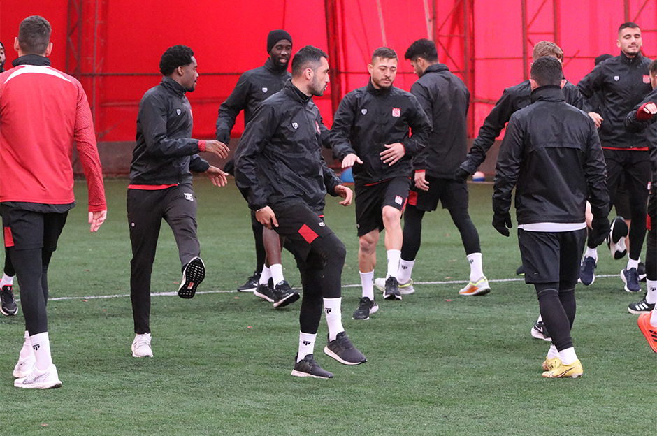 Sivasspor'da Fatih Karagümrük maçı hazırlıkları sürüyor