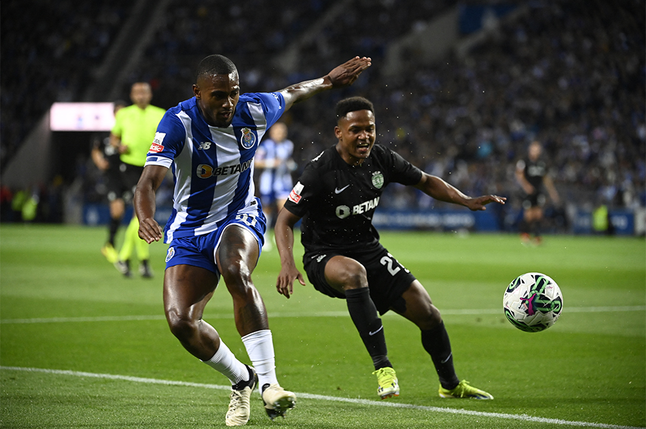 Fenerbahçe'de ara transfer için stoper planı: Listede iki isim