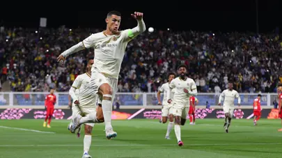 İZLE | Ronaldo, Al Nassr'da ikinci hat-trick'ini yaptı