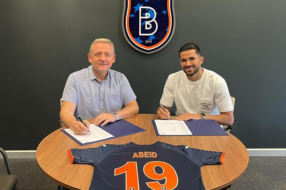 Başakşehir'den orta sahaya Cezayirli takviye; 2+1 yıllık imza attı