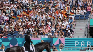 Binicilik takım özel yarışlarında altın madalya Almanya'nın