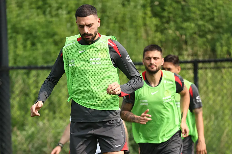 Merih Demiral, A Milli Takım'ın kaderini belirleyecek iki maçı açıkladı - 8 Merih Demiral, A Milli Takım'ın kaderini belirleyecek iki maçı açıkladı - 8