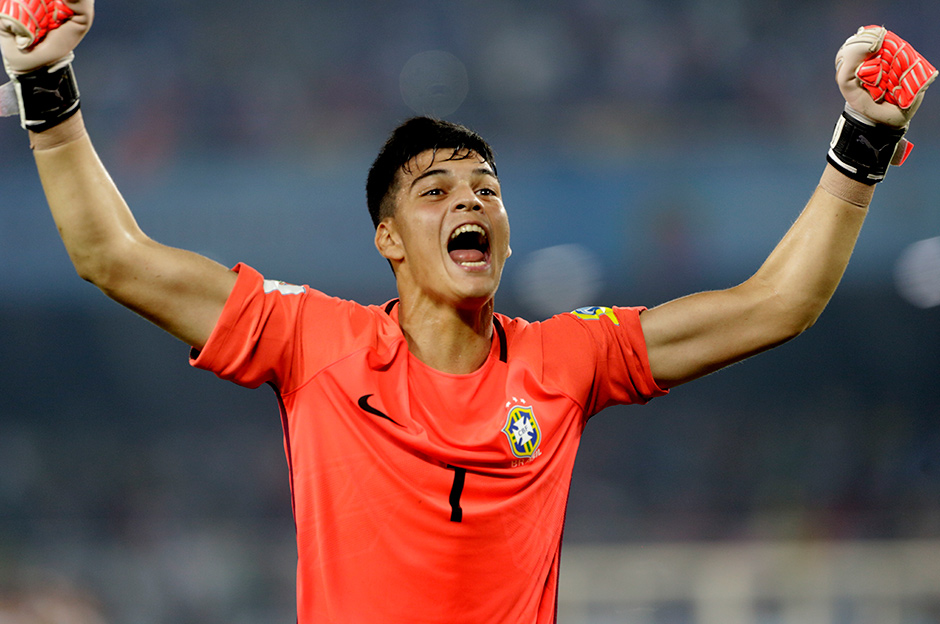 Galatasaray'ın gündemindeki kaleciden olay beğeni ve takip: Transfer ateşini yaktı