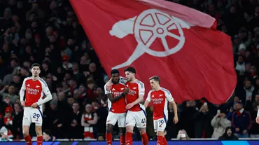 Arsenal derbiyi farklı kazandı: Manchester City ağır yenilgiyle lige döndü