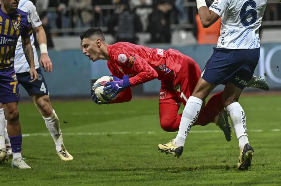 Galatasaray için flaş iddia: İmzalar bayram sonrasına kaldı - 2