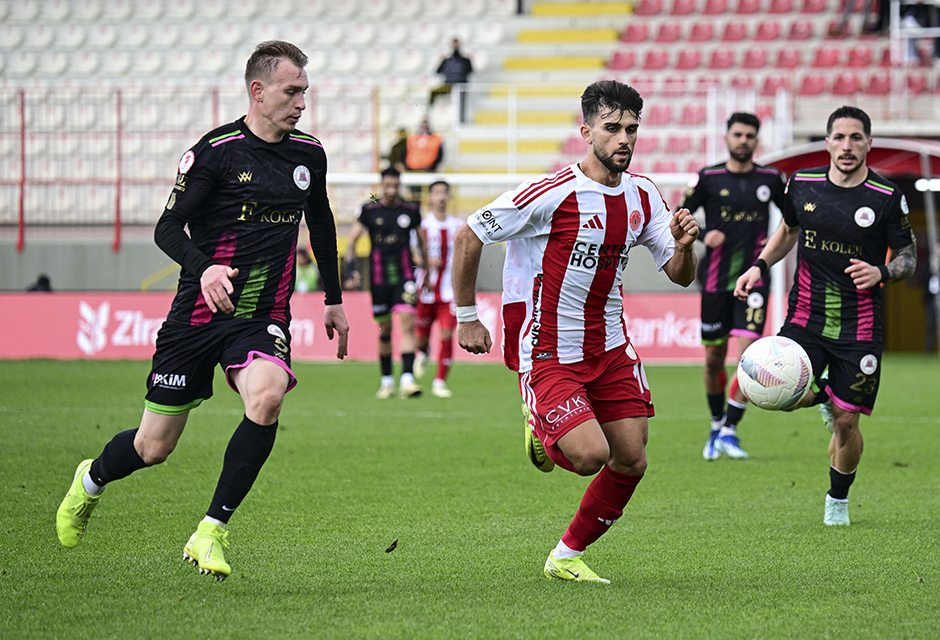 5 gollü maçta Ümraniyespor'a turu Bardhi getirdi