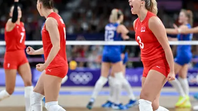 Milli voleybolcular, Hollanda zaferini değerlendirdi: "Kalan maçların hiçbiri kolay olmayacak"