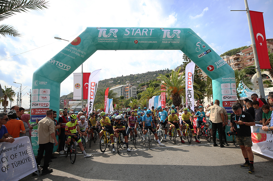 58. Cumhurbaşkanlığı Türkiye Bisiklet Turu Alanya'da başladı
