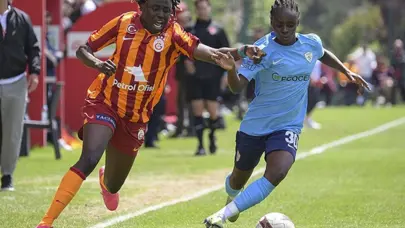 Galatasaray Kadın Futbol Takımı'nın yıldızından rakibine yumruk
